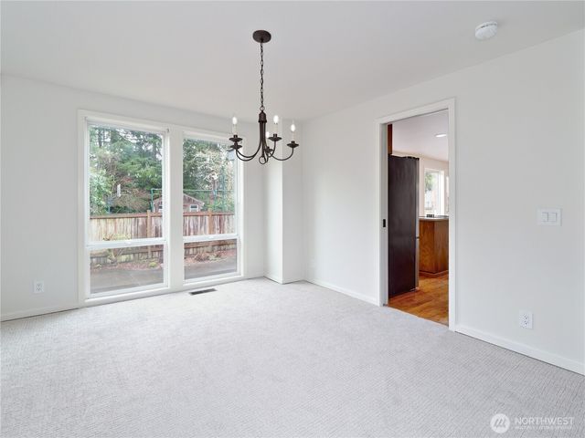 210 141st Avenue NE, Bellevue, WA 98007