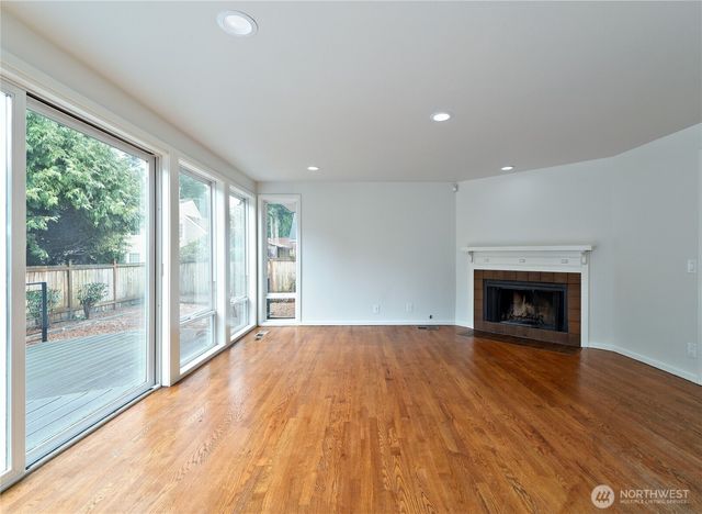 210 141st Avenue NE, Bellevue, WA 98007