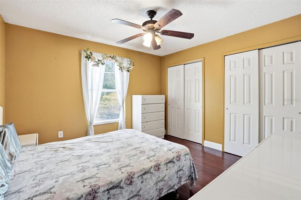 Image 17 of property listing at 14536 GRASSY COVE CIRCLE, Orlando, FL 32824