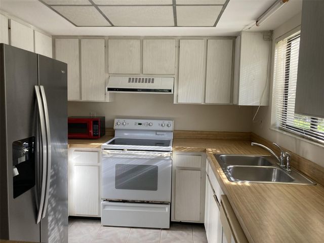 3500 EL CONQUISTADOR PARKWAY 129, Bradenton, FL 34210