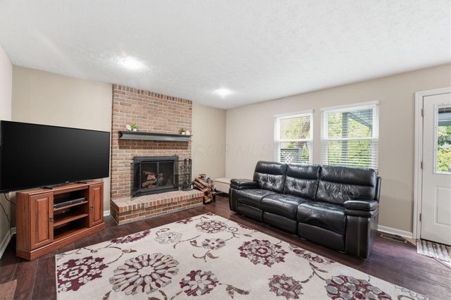 5233 Nightshadow Drive, Westerville, OH 43081
