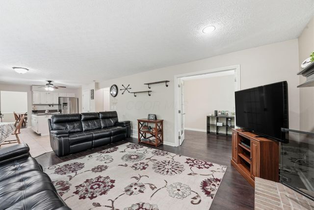 5233 Nightshadow Drive, Westerville, OH 43081