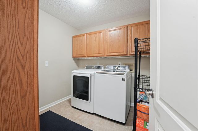5233 Nightshadow Drive, Westerville, OH 43081