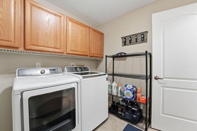 5233 Nightshadow Drive, Westerville, OH 43081