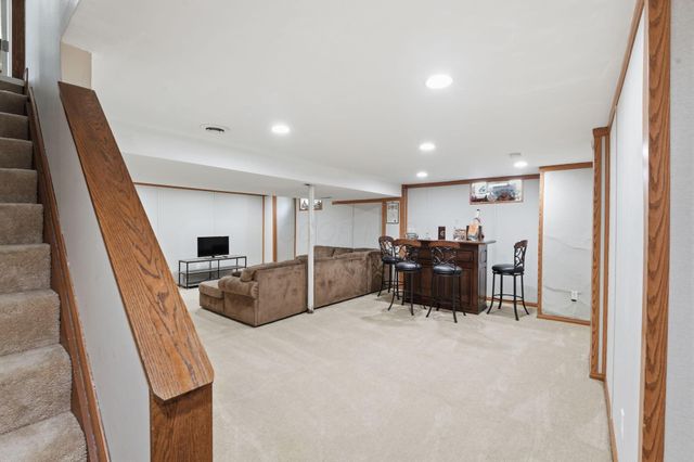 5233 Nightshadow Drive, Westerville, OH 43081