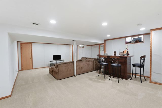 5233 Nightshadow Drive, Westerville, OH 43081