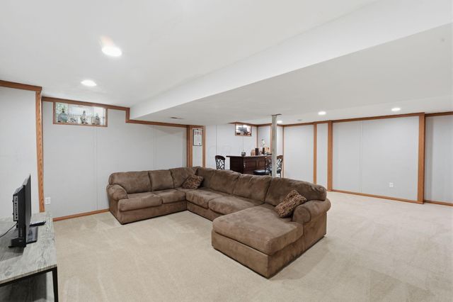 5233 Nightshadow Drive, Westerville, OH 43081