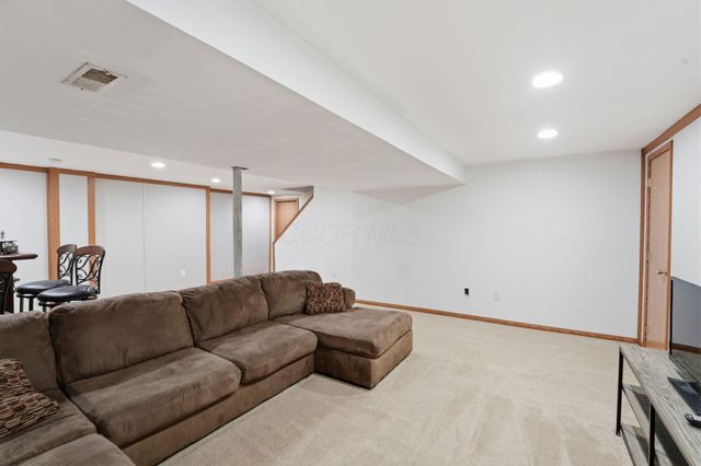 5233 Nightshadow Drive, Westerville, OH 43081