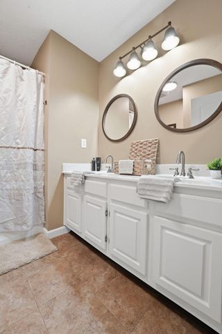 5233 Nightshadow Drive, Westerville, OH 43081