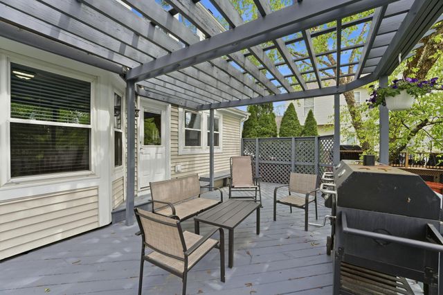 5233 Nightshadow Drive, Westerville, OH 43081