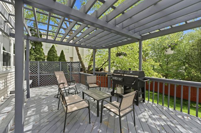 5233 Nightshadow Drive, Westerville, OH 43081
