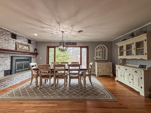 28808 Grove LANE, Waterford, WI 53185