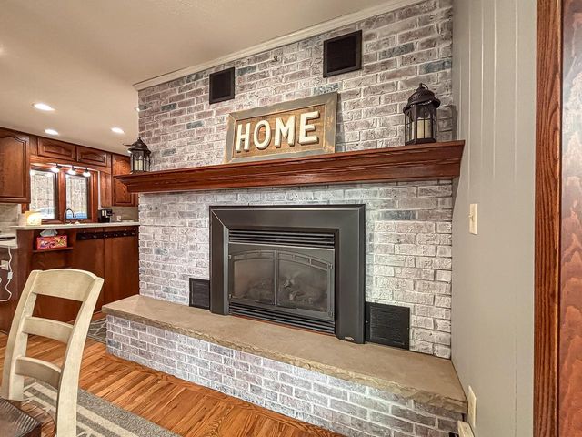 28808 Grove LANE, Waterford, WI 53185