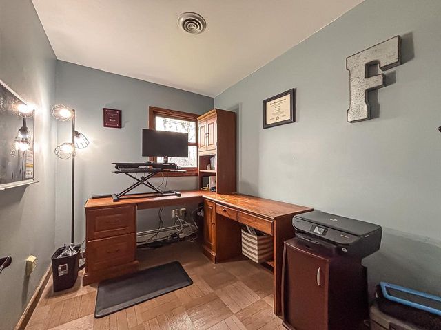 28808 Grove LANE, Waterford, WI 53185