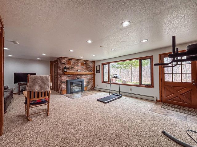 28808 Grove LANE, Waterford, WI 53185