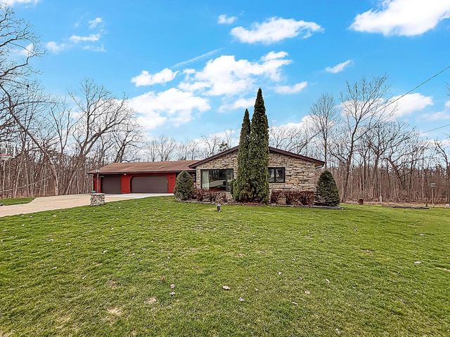 28808 Grove LANE, Waterford, WI 53185