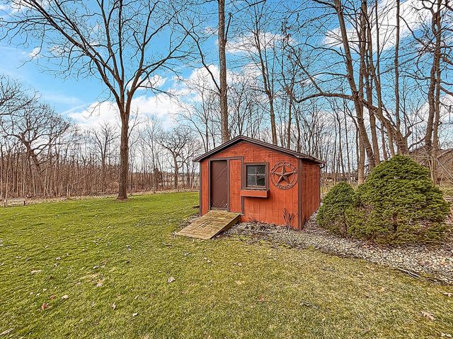 28808 Grove LANE, Waterford, WI 53185
