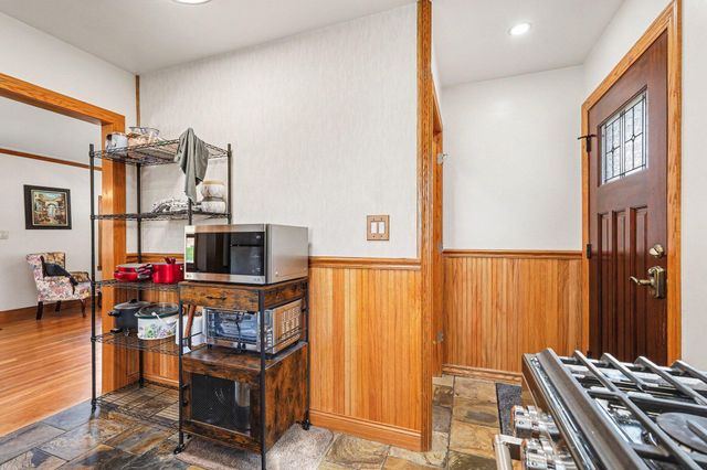 739 Old Gate Road NW, Grand Rapids, MI 49504