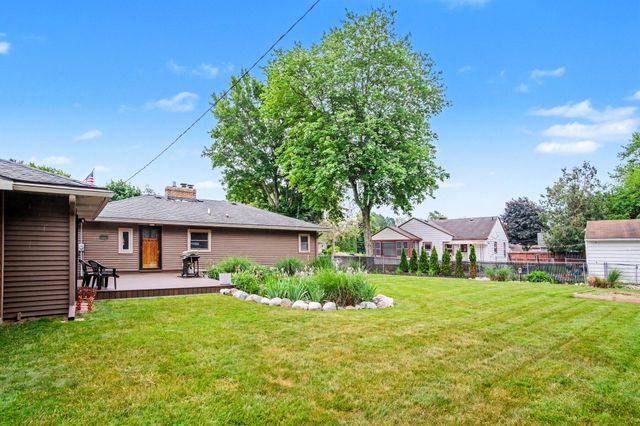 739 Old Gate Road NW, Grand Rapids, MI 49504