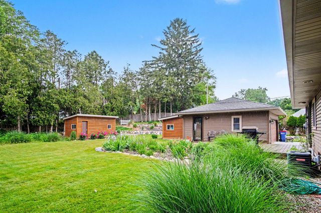 739 Old Gate Road NW, Grand Rapids, MI 49504