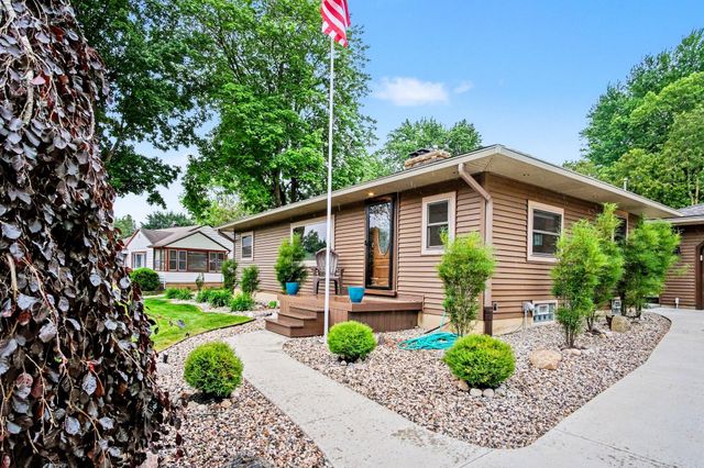 739 Old Gate Road NW, Grand Rapids, MI 49504