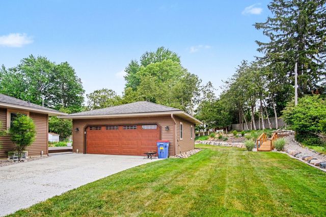 739 Old Gate Road NW, Grand Rapids, MI 49504