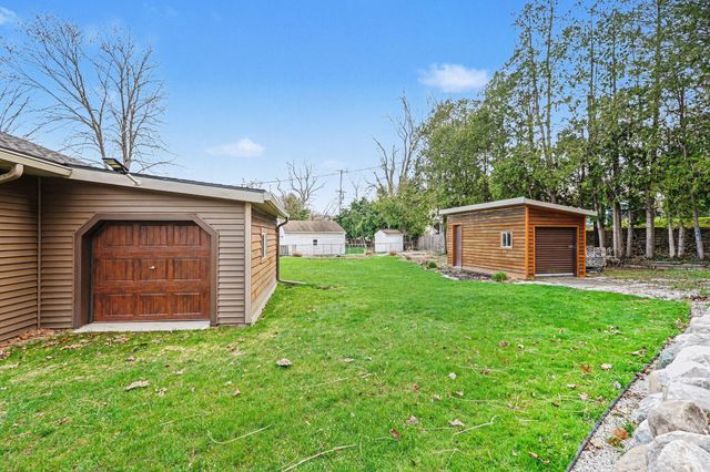 739 Old Gate Road NW, Grand Rapids, MI 49504