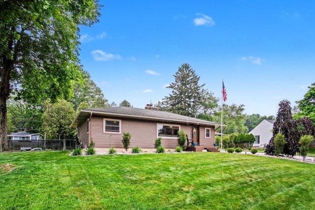 739 Old Gate Road NW, Grand Rapids, MI 49504