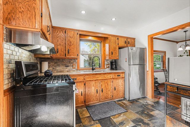 739 Old Gate Road NW, Grand Rapids, MI 49504