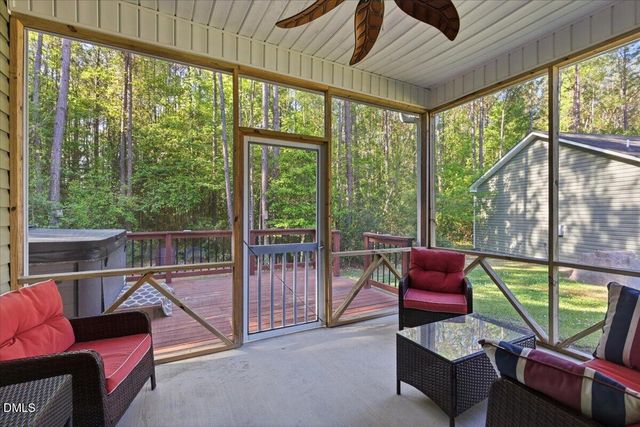 111 W Huckleberry Way, Rocky Point, NC 28457