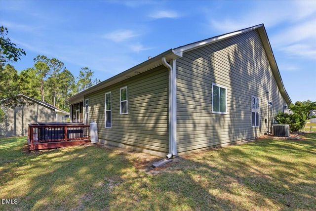 111 W Huckleberry Way, Rocky Point, NC 28457