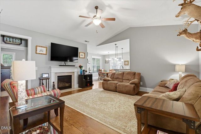 111 W Huckleberry Way, Rocky Point, NC 28457