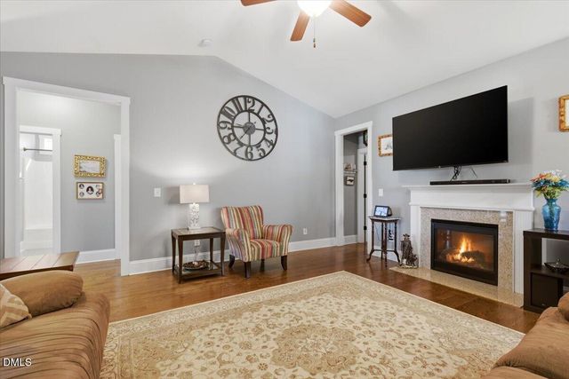 111 W Huckleberry Way, Rocky Point, NC 28457