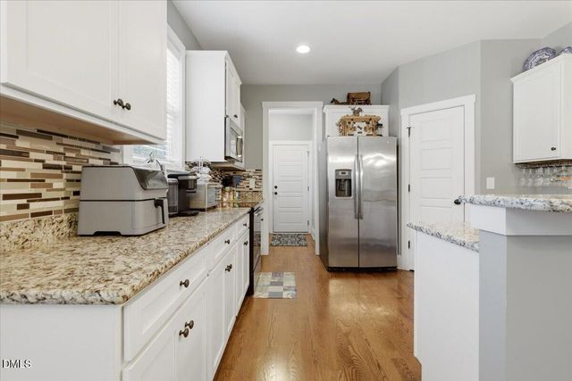 111 W Huckleberry Way, Rocky Point, NC 28457