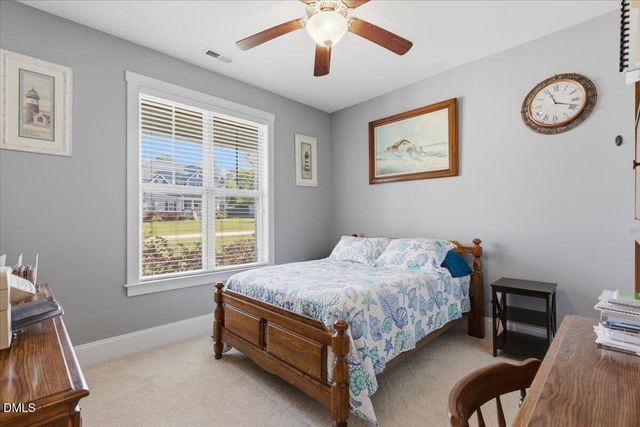 111 W Huckleberry Way, Rocky Point, NC 28457