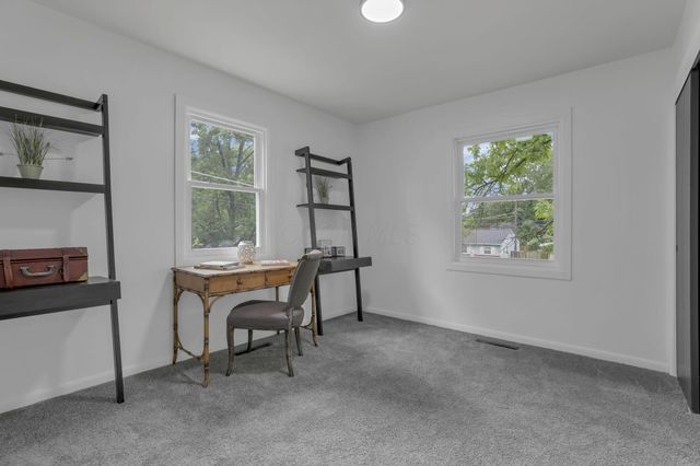 4636 Dundee Avenue, Columbus, OH 43227