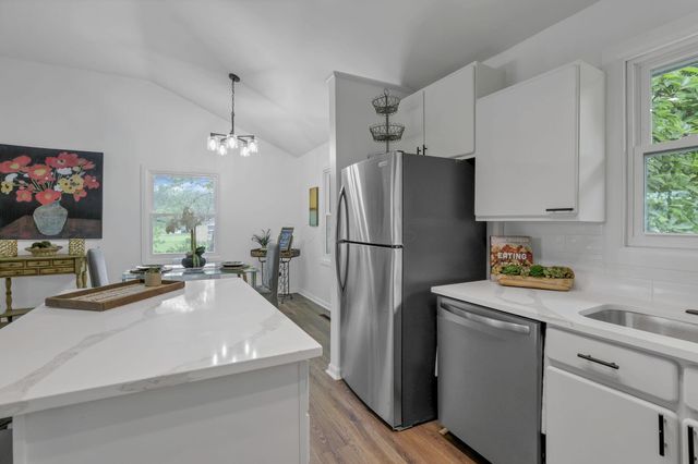 4636 Dundee Avenue, Columbus, OH 43227