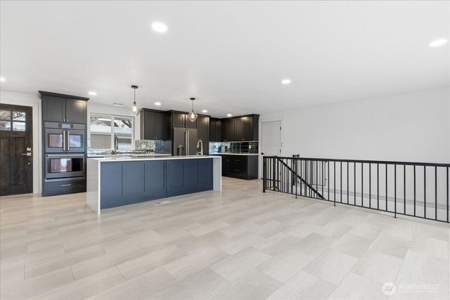 216 Sandy Lane, Electric City, WA 99123