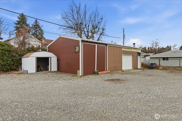 216 Sandy Lane, Electric City, WA 99123