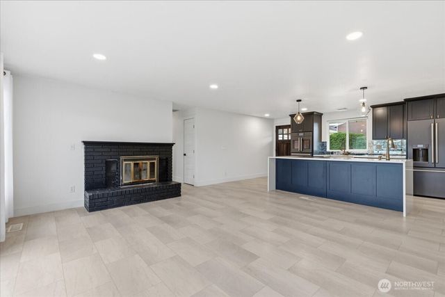 216 Sandy Lane, Electric City, WA 99123