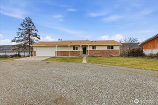 216 Sandy Lane, Electric City, WA 99123