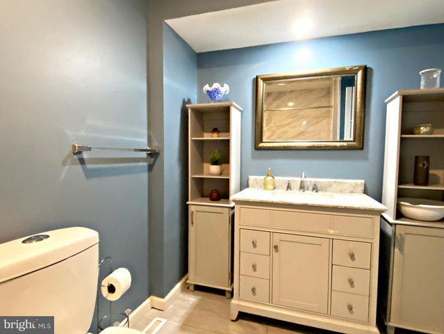 30 WINTERBERRY LN, Willingboro, NJ 08046