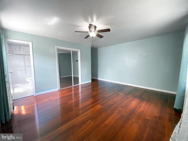 30 WINTERBERRY LN, Willingboro, NJ 08046