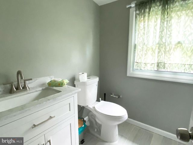 30 WINTERBERRY LN, Willingboro, NJ 08046