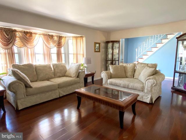 30 WINTERBERRY LN, Willingboro, NJ 08046