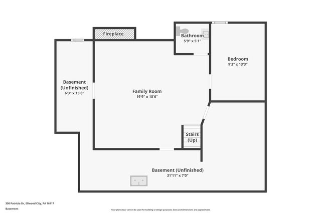 300 Patricia Dr, Ellwood City, PA 16117