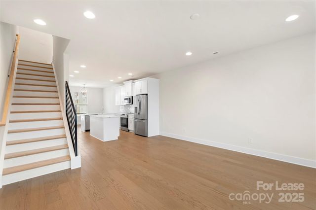 5019 York Park Lane, Charlotte, NC 28217