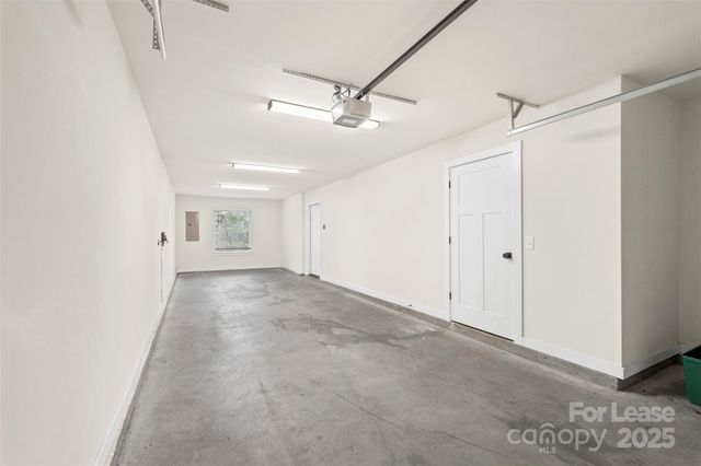 5019 York Park Lane, Charlotte, NC 28217