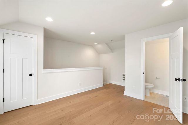 5019 York Park Lane, Charlotte, NC 28217