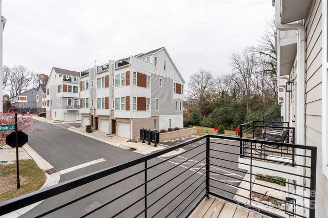 5019 York Park Lane, Charlotte, NC 28217